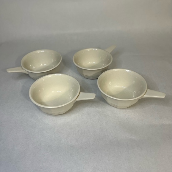 Vintage crockery bowls - Picture 3 of 5